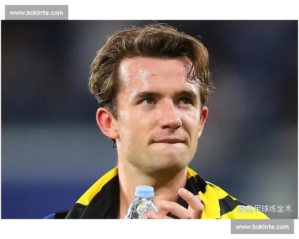 17 岁 6 场 8 球引爆英超 四豪门争青训瑰宝 17 岁 6 场 8 球引爆英超 四豪门争青训瑰宝