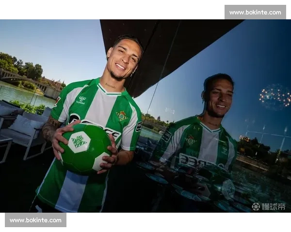 贝莱林力挺新援：安东尼重拾锋芒，阿姆拉巴特经验筑基